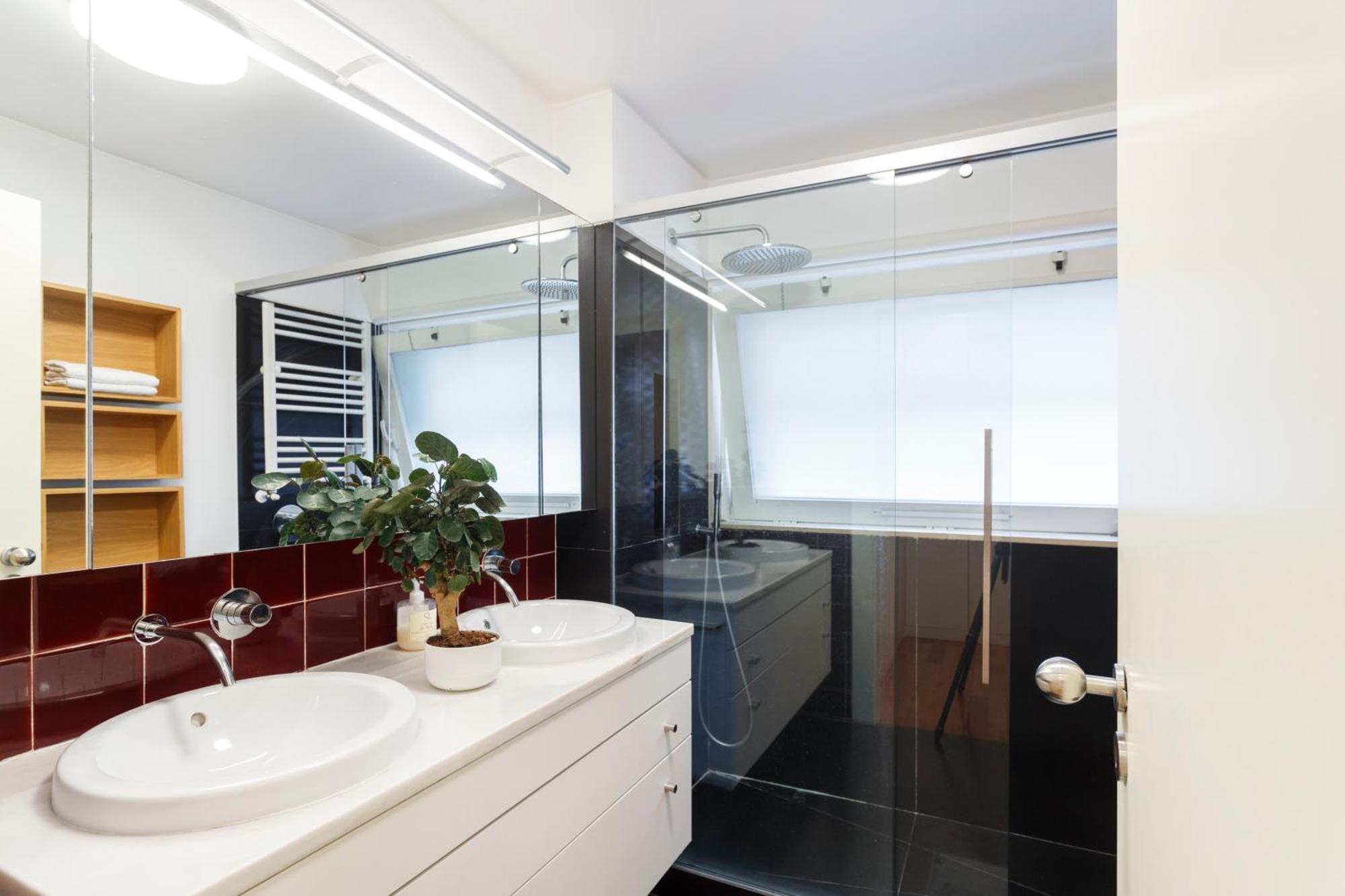 Shared Accommodation In Bairro Alto - Chiado Lisbona Esterno foto