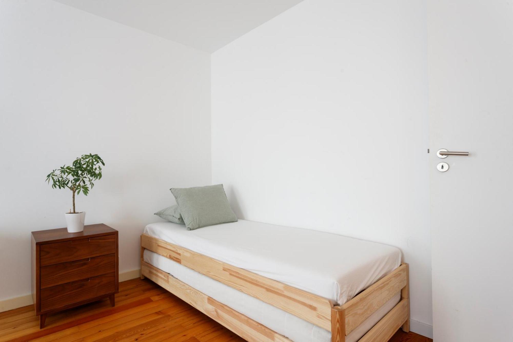 Shared Accommodation In Bairro Alto - Chiado Lisbona Esterno foto